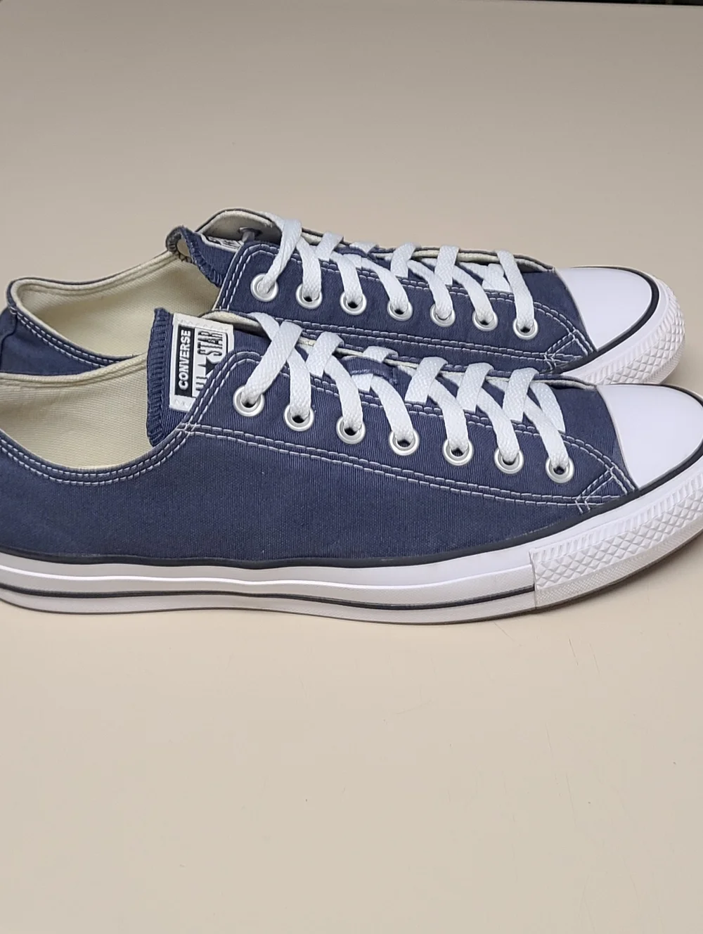 Converse Chuck Taylor All Star low top sneakers size 11 - Picture 7 of 9